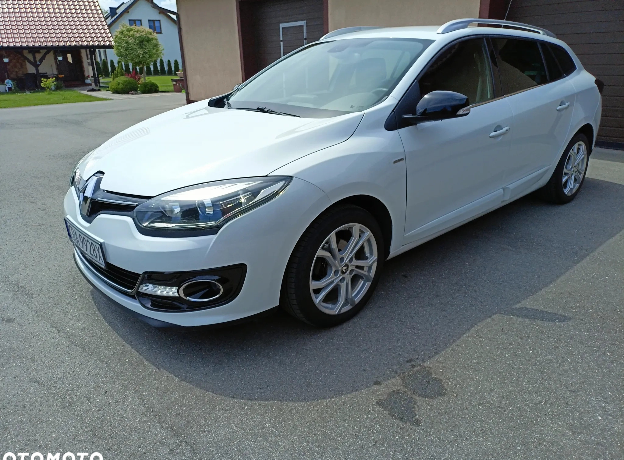 Renault Megane cena 32500 przebieg: 217500, rok produkcji 2014 z Niepołomice małe 529